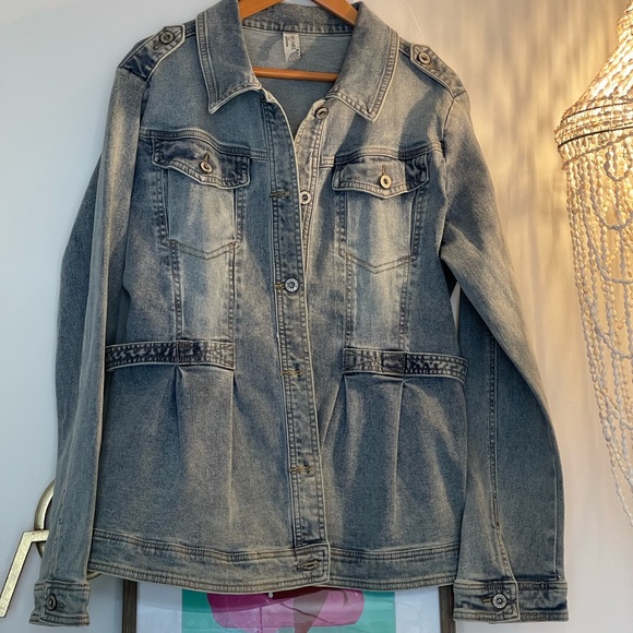 Tempo Pairs Denim Jacket Sz LRG. - Picture 3 of 6